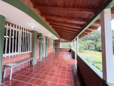 Casa de 3 alcobas en arriendo en El Canada, Rionegro, 1200 m² · foto 7 de 20