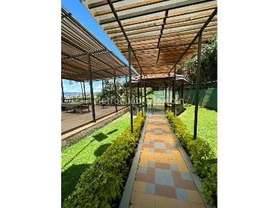 Casa de 3 alcobas en venta en El Peñol/ Guatape, Rionegro · foto 3 de 12