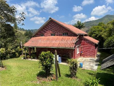 Casa de 4 alcobas en arriendo en Don Diego /Via Retiro, Rionegro · foto 2 de 18