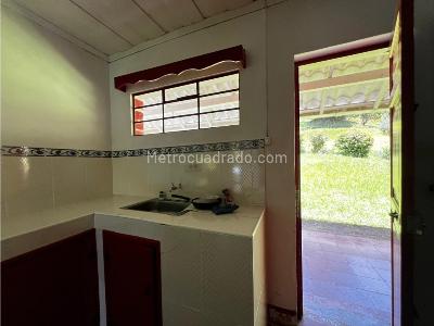 Casa de 4 alcobas en arriendo en Don Diego /Via Retiro, Rionegro · foto 8 de 18