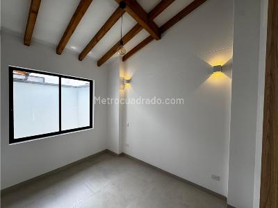 Casa de 4 alcobas en venta en San Antonio De Pereira, Rionegro, 89 m² · foto 8 de 9
