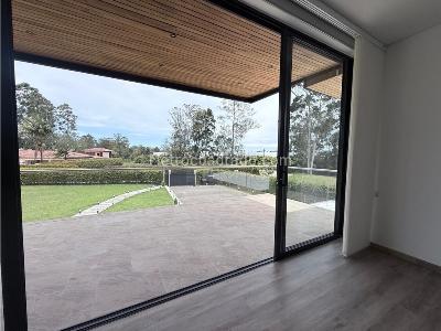 Casa de 3 alcobas en venta en Llanogrande, Rionegro, 2000 m² · foto 16 de 20