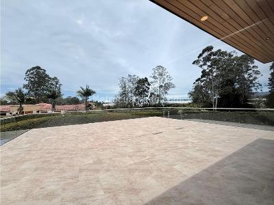 Casa de 3 alcobas en venta en Llanogrande, Rionegro, 2000 m² · foto 8 de 20