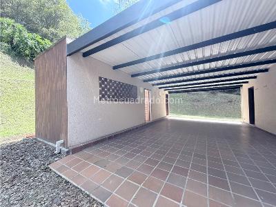 Casa de 3 alcobas en venta en Via San Antonio/ La Ceja, Rionegro · foto 4 de 20
