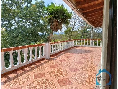 Casa de 5 alcobas en arriendo en El Carmen, Rionegro, 600 m² · foto 15 de 20