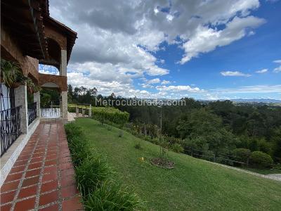 Casa de 5 alcobas en arriendo en Via Aeropuerto Jose Maria Cordova, Rionegro, 900 m² · foto 3 de 20
