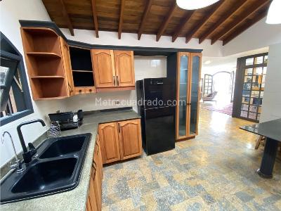 Casa de 5 alcobas en arriendo en Via Aeropuerto Jose Maria Cordova, Rionegro, 900 m² · foto 5 de 20