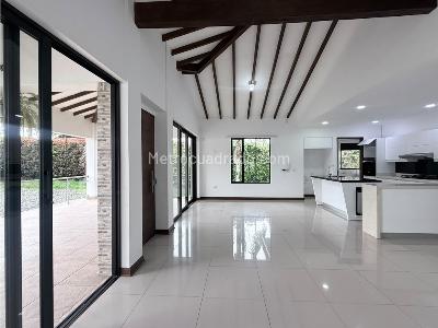 Casa de 3 alcobas en arriendo en Llanogrande, Rionegro, 1000 m² · foto 10 de 20