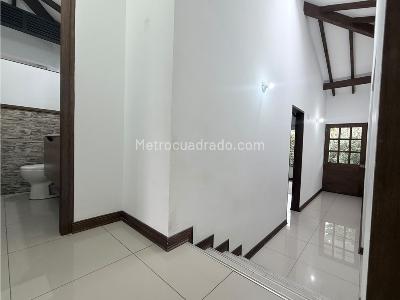 Casa de 3 alcobas en arriendo en Llanogrande, Rionegro, 1000 m² · foto 14 de 20