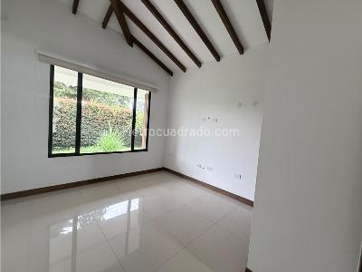 Casa de 3 alcobas en arriendo en Llanogrande, Rionegro, 1000 m² · foto 20 de 20