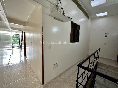 Casa de 5 alcobas en venta en Terrazas, Bucaramanga, 360 m² · foto 12 de 20
