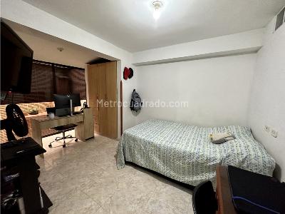 Casa de 5 alcobas en venta en Terrazas, Bucaramanga, 360 m² · foto 16 de 20