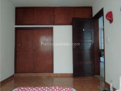 Casa de 5 alcobas en venta en San Alonso, Bucaramanga, 423 m² · foto 4 de 20