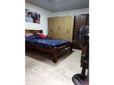 Casa de 5 alcobas en venta en San Alonso, Bucaramanga, 423 m² · foto 9 de 20