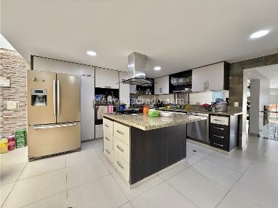 Casa de 4 alcobas en venta en Cabecera Del Llano, Bucaramanga, 400 m² · foto 11 de 18