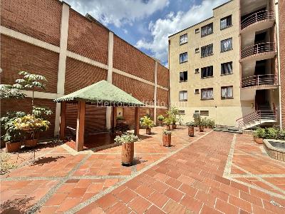 Apartamento de 3 alcobas en venta en Conucos, Bucaramanga, 90 m² · foto 4 de 18