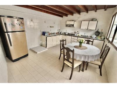 Casa de 5 alcobas en venta en Altos De Cabecera, Bucaramanga, 500 m² · foto 6 de 19
