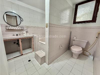Casa de 5 alcobas en venta en Altos De Cabecera, Bucaramanga, 500 m² · foto 8 de 19