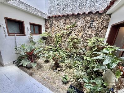 Casa de 5 alcobas en venta en Altos De Cabecera, Bucaramanga, 500 m² · foto 14 de 19