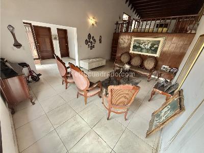Casa de 5 alcobas en venta en Altos De Cabecera, Bucaramanga, 500 m² · foto 19 de 19