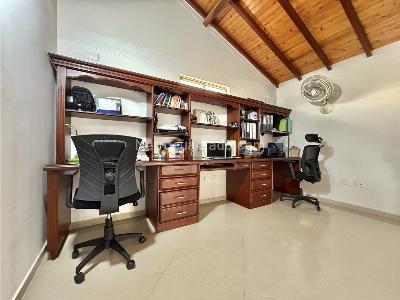Casa de 5 alcobas en venta en Palomitas, Floridablanca, 296 m² · foto 7 de 20