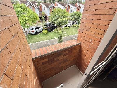 Casa de 5 alcobas en venta en Palomitas, Floridablanca, 296 m² · foto 11 de 20