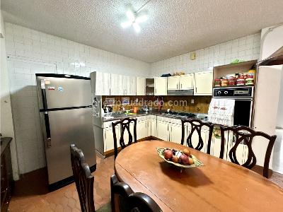 Casa de 5 alcobas en venta en Cabecera Del Llano, Bucaramanga, 294 m² · foto 15 de 20
