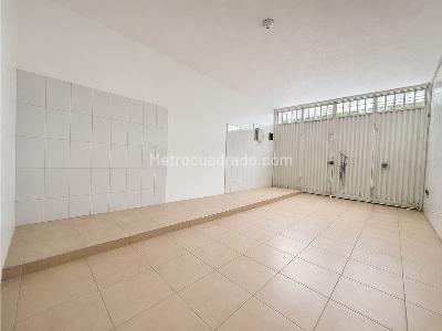 Casa de 4 alcobas en venta en Campestre, Bucaramanga, 373 m² · foto 2 de 20