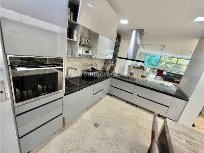 Casa de 4 alcobas en venta en Cañaveral, Floridablanca, 401 m² · foto 3 de 20