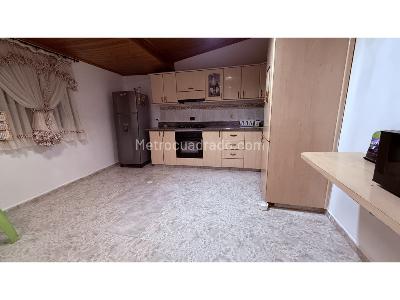 Casa de 5 alcobas en venta en Balconcitos, Bucaramanga, 169 m² · foto 4 de 15