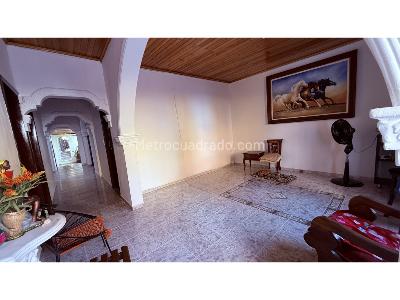 Casa de 5 alcobas en venta en Balconcitos, Bucaramanga, 169 m² · foto 5 de 15