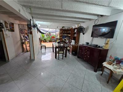 Casa de 4 alcobas en venta en Lagos Iii, Floridablanca, 184 m² · foto 4 de 17