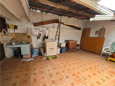 Casa de 4 alcobas en venta en Lagos Iii, Floridablanca, 184 m² · foto 6 de 17