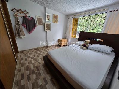 Casa de 4 alcobas en venta en Lagos Iii, Floridablanca, 184 m² · foto 16 de 17