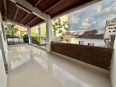 Casa de 4 alcobas en venta en La Floresta, Bucaramanga, 289 m² · foto 12 de 20
