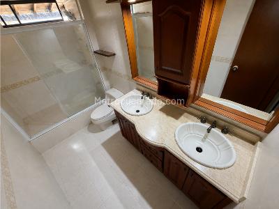 Casa de 4 alcobas en venta en La Floresta, Bucaramanga, 289 m² · foto 3 de 20