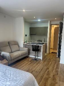 Apartaestudio en venta en Ciudad Salitre Occidental, Bogotá, 33 m² · foto 2 de 11