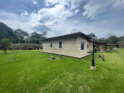 Casa de 4 alcobas en venta en Circasia, Armenia, 320 m² · foto 19 de 19