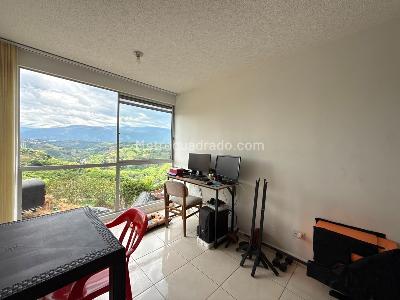 Apartamento en venta en Tres Esquinas, Armenia · foto 5 de 16