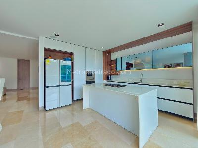 Apartamento de 4 alcobas en venta en Pance, Cali, 209 m² · foto 2 de 20