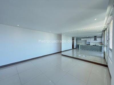 Apartamento de 4 alcobas en venta en Altos De Ciudad Jardin, Cali, 147 m² · foto 9 de 20