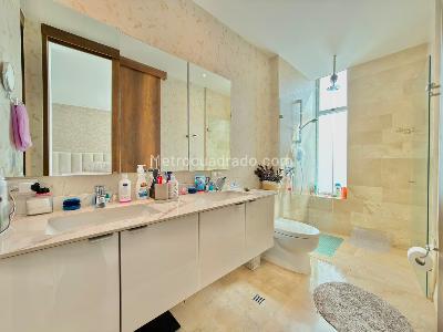 Apartamento de 4 alcobas en venta en Santa Teresita, Cali, 200 m² · foto 18 de 20
