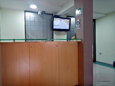 Casa de 2 alcobas en venta en Quinta Camacho, Bogotá, 200 m² · foto 8 de 8