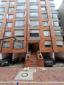 Apartamento de 3 alcobas en venta en Cantabria Ii, Bogotá, 49 m² · foto 2 de 18