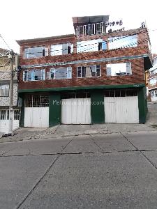 Casa de 5 alcobas en venta en Bello Horizonte, Bogotá, 410 m² · foto 2 de 16