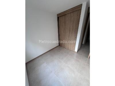 Apartamento en venta en Prados Del Norte, Cali · foto 9 de 13