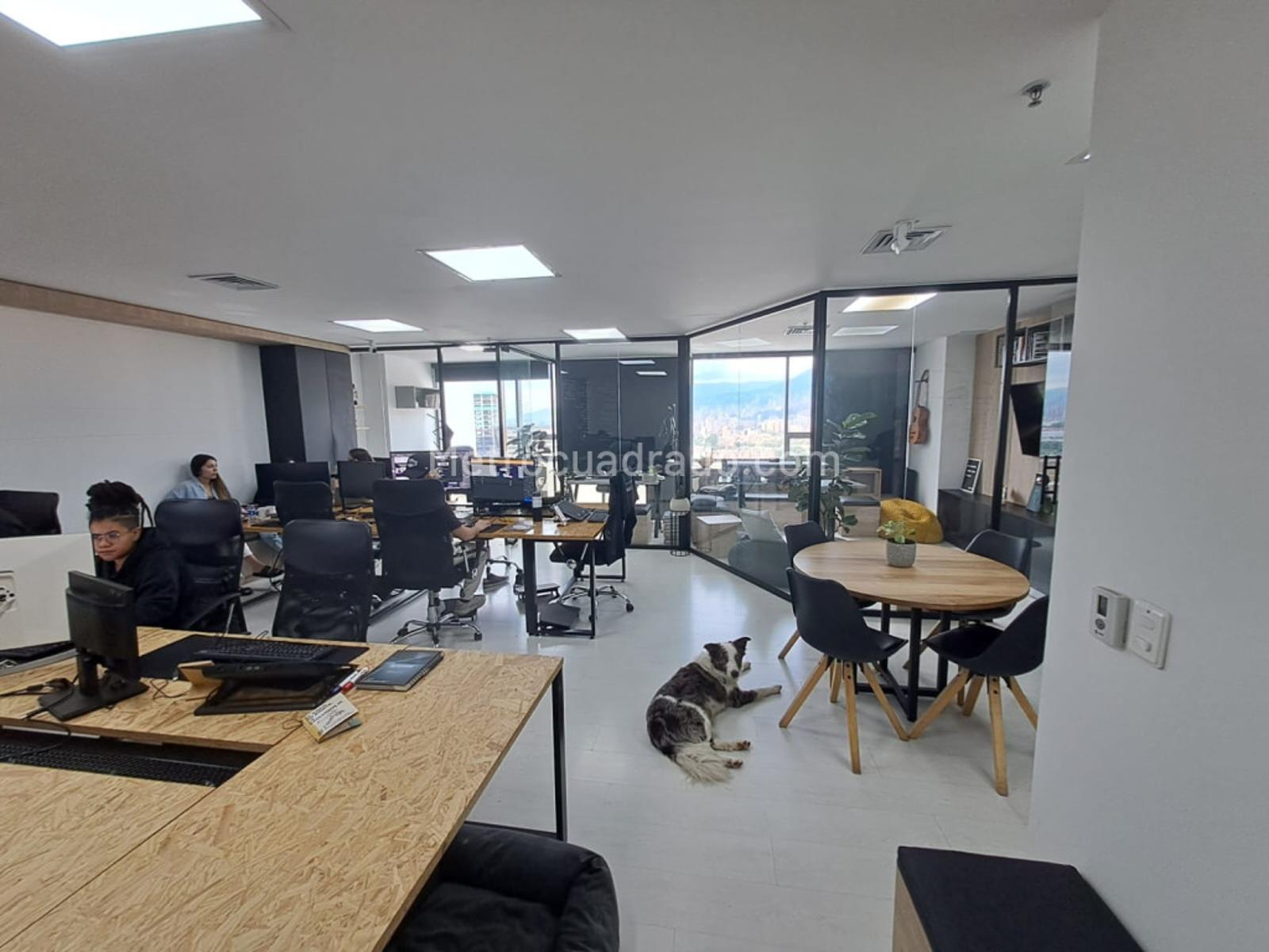 Oficina en Arriendo, Las Vegas, Envigado - Más