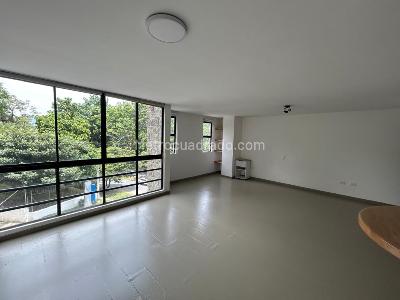 Apartaestudio en Arriendo, Aguacatala, Medellín en Aguacatala