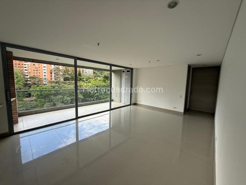 3BR Apartment in Provenza (125 m²)
