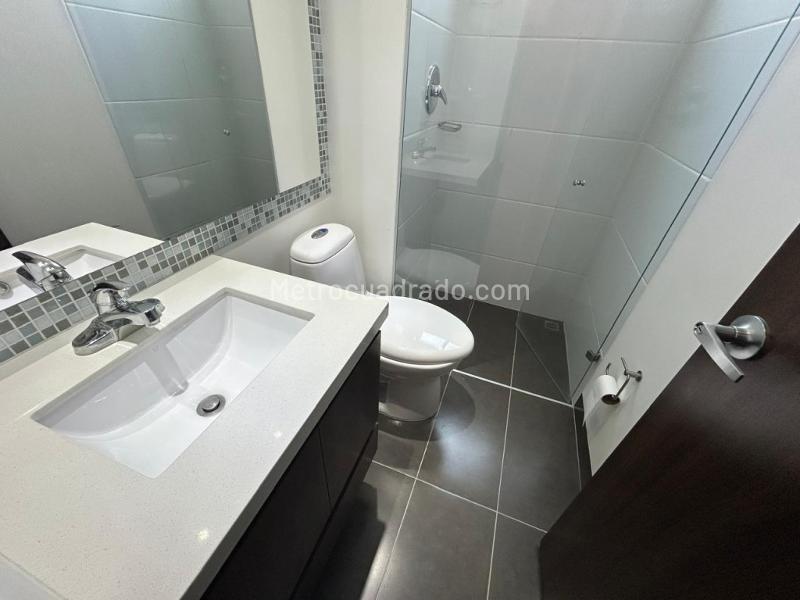 Apartamento en Arriendo, Loma Del Esmeraldal, Envigado - 5